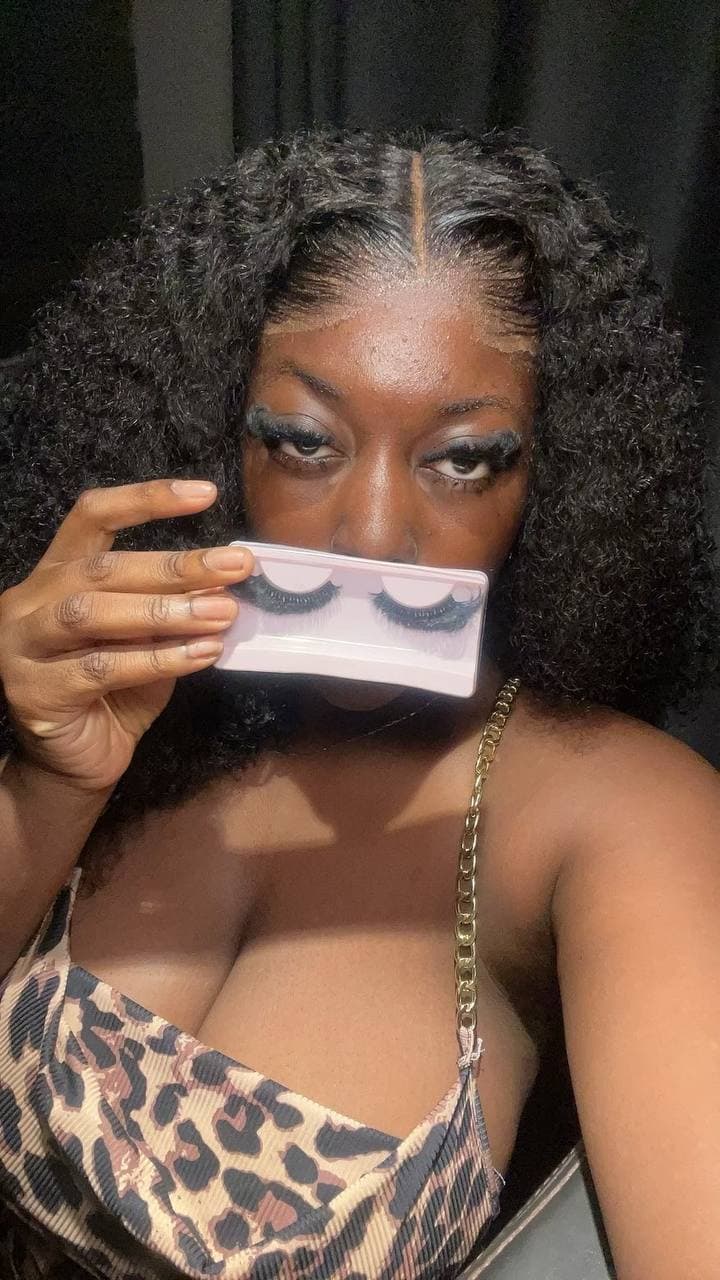 Adjoa wearing LUXMINKS handcrafted luxury lashes